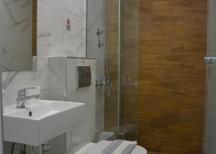 Virginia Guest house 3*